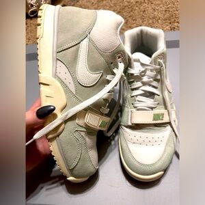 Nike air Trainer 1 size 9